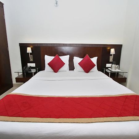 Oyo 435 Hotel Amshi International Bangalore Exterior foto