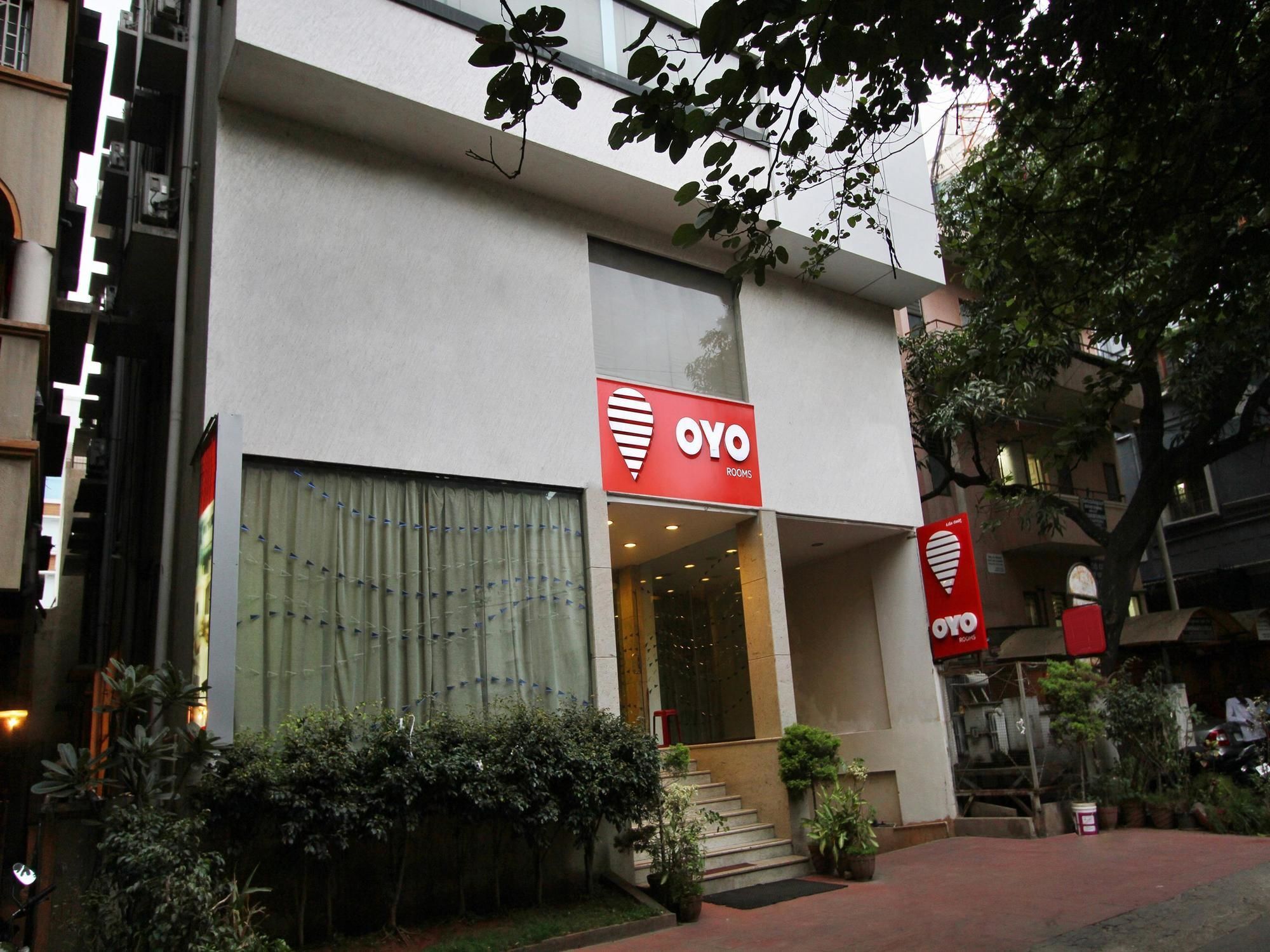 Oyo 435 Hotel Amshi International Bangalore Exterior foto